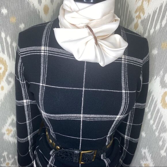 Ralph Lauren Collection Italian Black & Ivory Plaid Cashmere Crewneck Sweater - Picture 5 of 16
